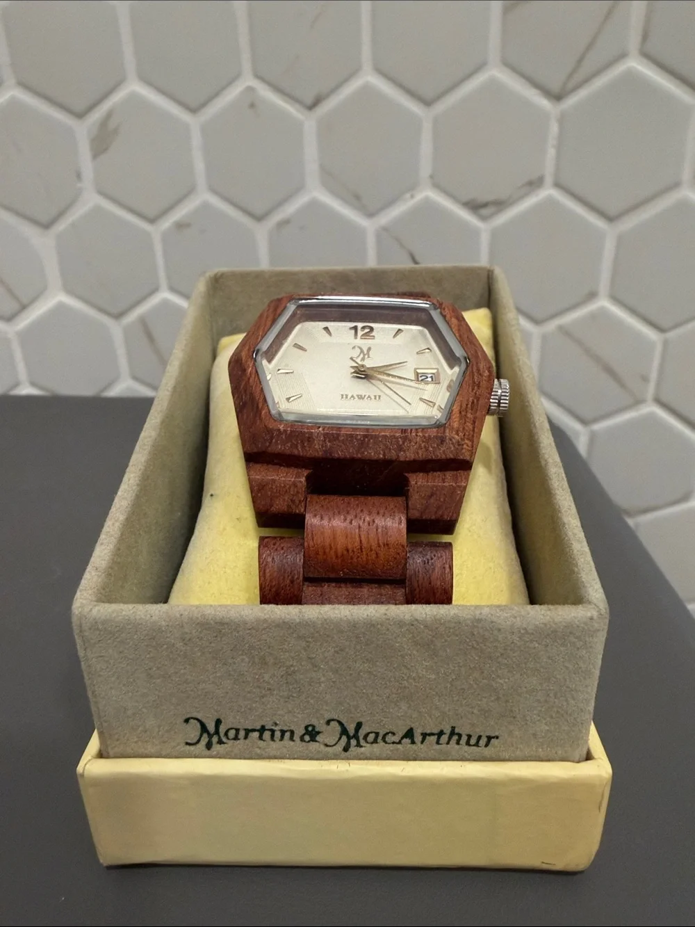 Martin &MacArthur Hexagon Men's Watch in Rich Brown Koa wood Hnadmade in Hawaii